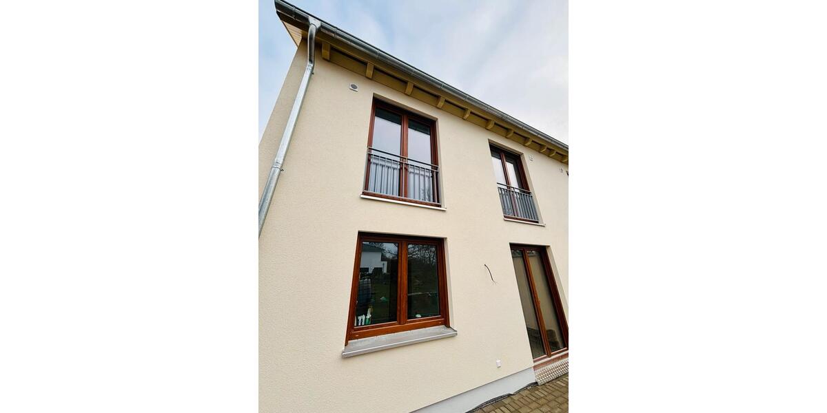 NEUBAU! Wohntraum für die ganze Familie, mit Terrasse und Garten. 7 zimmer