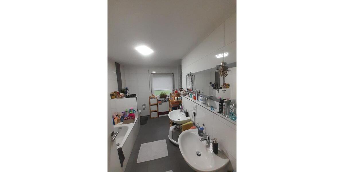 Etagenwohnung Langenberg - 5 Zimmer, 120 m&sup2;, 1.200&euro; | Angebot:26620044