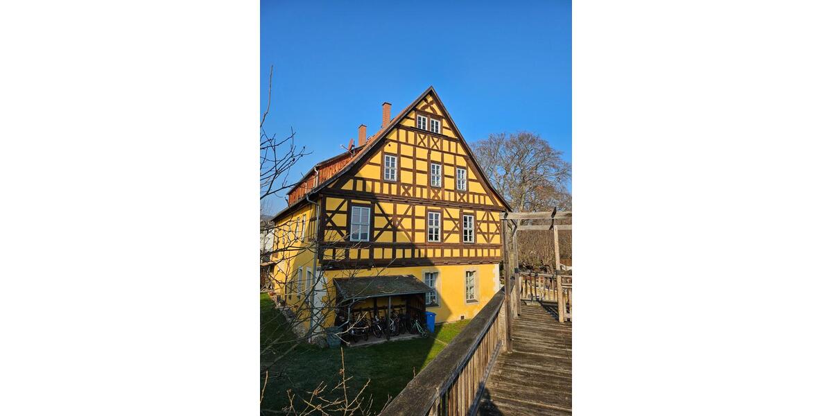 Dachgeschoßwohnung Saalfeld (Saale) - 4 Zimmer, 105 m&sup2;, 900&euro; | Angebot:25871744