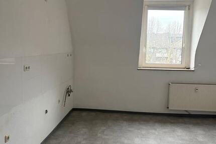 Wohnung Duisburg Duisburg-Mitte - 3 Zimmer, 90 m&sup2;, 1.100&euro; | Angebot:24963310