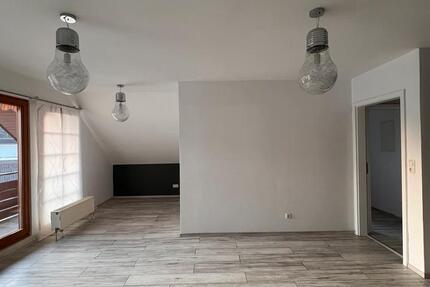 Wohnung Hausen - 3 Zimmer, 70 m&sup2;, 600&euro; | Angebot:24867779