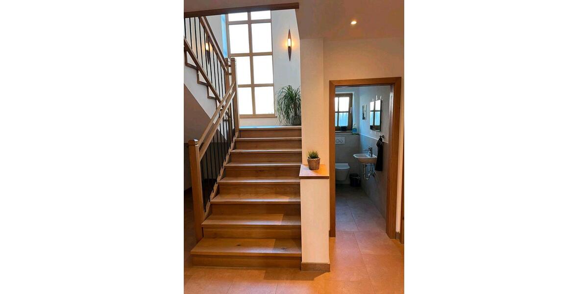 Etagenwohnung Seeshaupt - 6 Zimmer, 218 m&sup2;, 3.270&euro; | Angebot:26674772