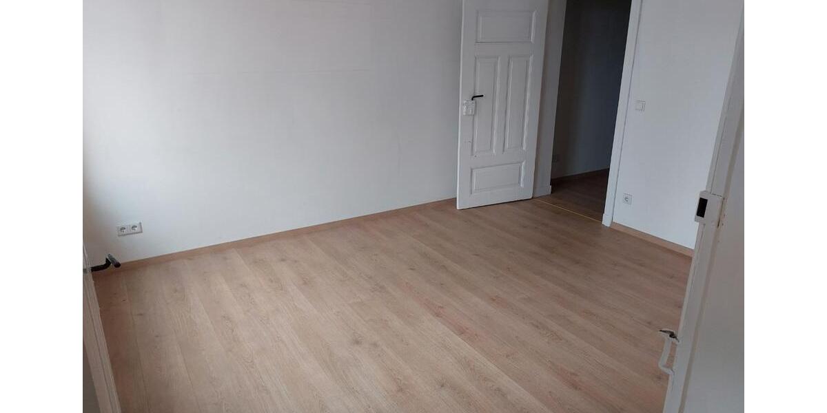 Einfamilienhaus Löwenberger Land - 5 Zimmer, 270 m&sup2;, 2.400&euro; | Angebot:26673842