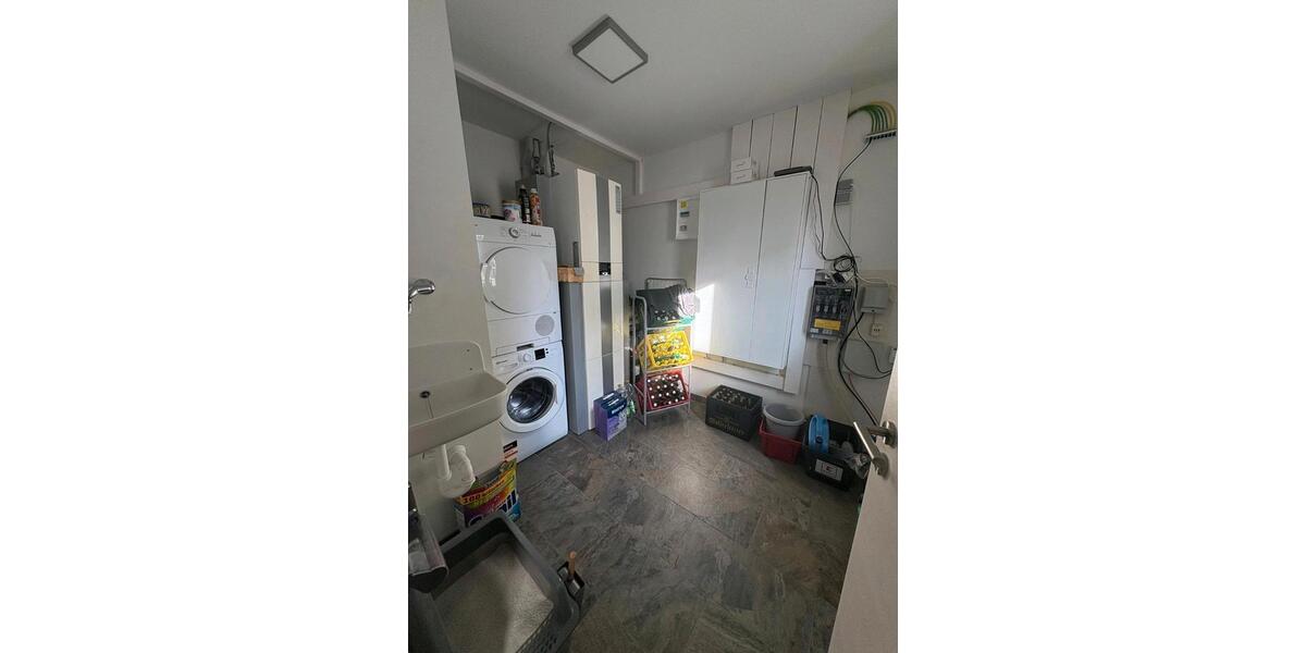 Sehr schöne Wohnung,idyllischer Lage ab 01.02.2026 zu vermieten 3 zimmer