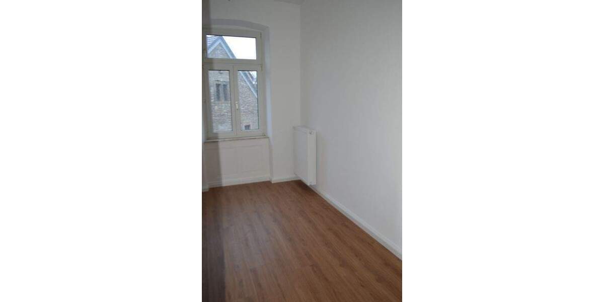 Etagenwohnung Kitzingen - 4 Zimmer, 114 m&sup2;, 830&euro; | Angebot:24906126