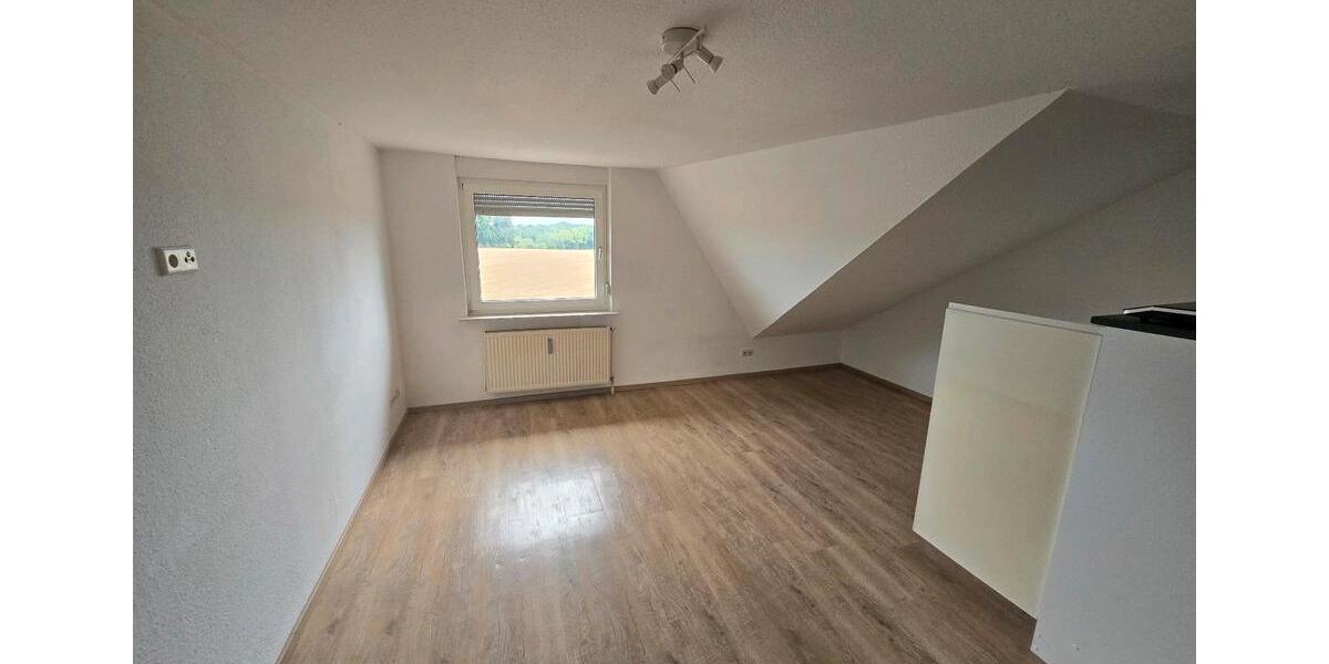 Dachgeschoßwohnung Spenge - 1 Zimmer, 28 m&sup2;, 495&euro; | Angebot:24847622