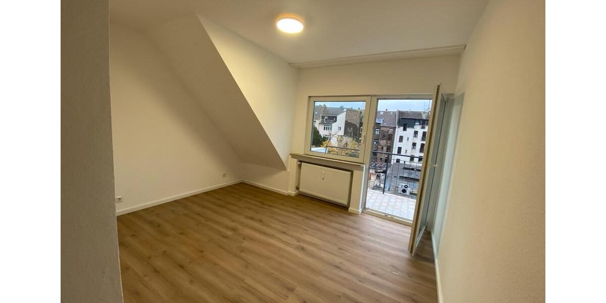 Maisonettenwohnung Köln Kalk - 4 Zimmer, 115 m&sup2;, 1.650&euro; | Angebot:24732330