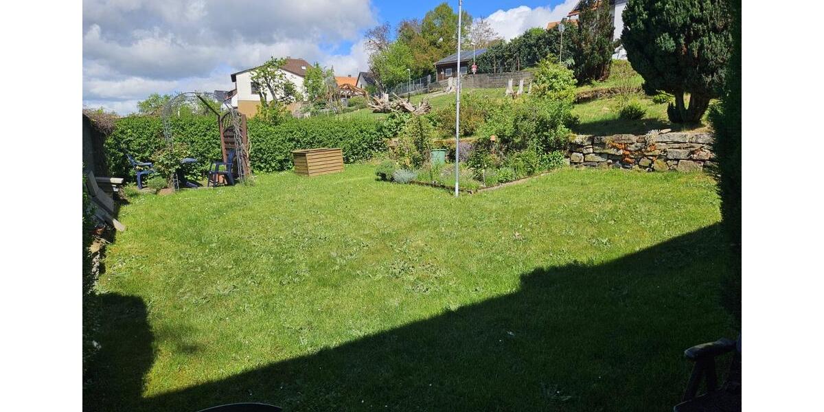 Einfamilienhaus Schwalmstadt - 7 Zimmer, 100 m&sup2;, 20&euro; | Angebot:16229101