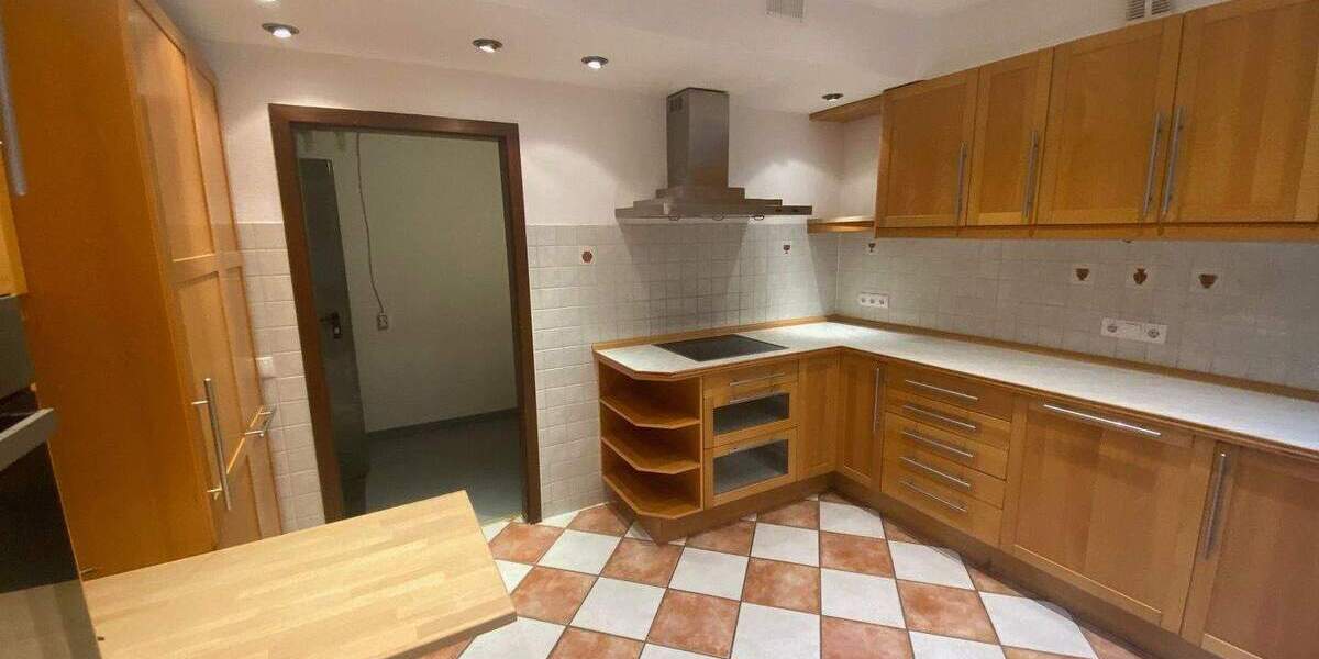 Terrassenwohnung Bonn Lannesdorf - 3 Zimmer, 151 m&sup2;, 2.195&euro; | Angebot:25666895