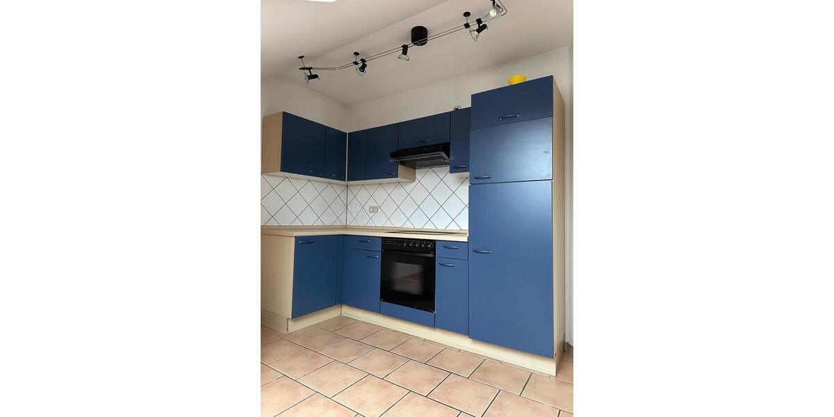 Dachgeschoßwohnung Buseck - 3 Zimmer, 100 m&sup2;, 1.200&euro; | Angebot:24995834