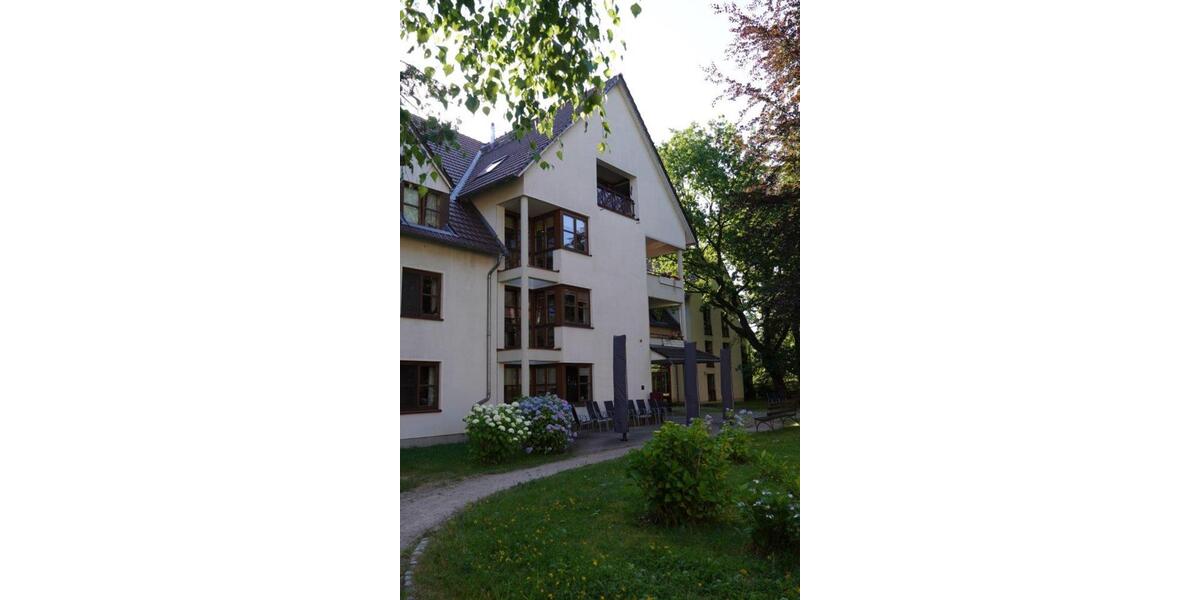 Dachgeschoßwohnung Hohenstein-Ernstthal Ernstthal - 1 Zimmer, 20 m&sup2;, 520&euro; | Angebot:18908378