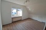 Dachgeschoßwohnung Steffenberg - 4 Zimmer, 100 m&sup2;, 880&euro; | Angebot:26311660