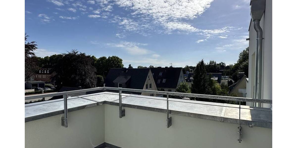Etagenwohnung Wedel - 3 Zimmer, 103 m&sup2;, 1.540&euro; | Angebot:26672399