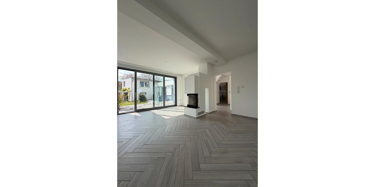 Erdgeschoßwohnung Delitzsch - 3.5 Zimmer, 130 m&sup2;, 1.650&euro; | Angebot:26578849