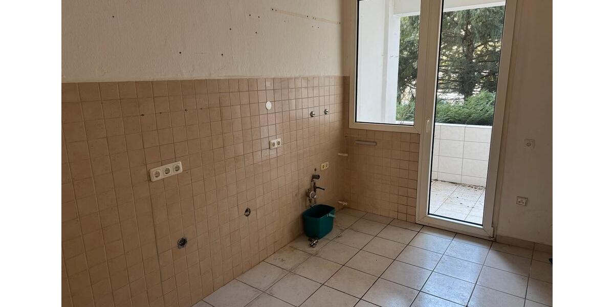 Erdgeschoßwohnung Essen Stadtbezirk III - 4 Zimmer, 84 m&sup2;, 1.200&euro; | Angebot:26072240