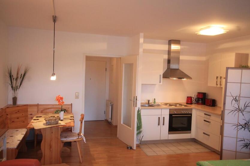 1-Zimmer-Apartement, möbliert mit Terrasse