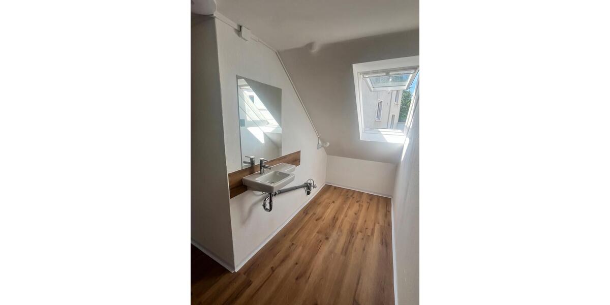 Etagenwohnung Bad Salzuflen Ehrsen-Breden - 4 Zimmer, 130 m&sup2;, 750&euro; | Angebot:26700879