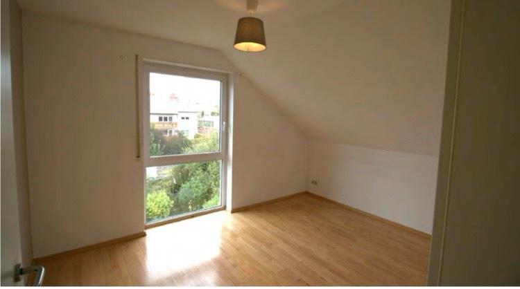 Dachgeschoßwohnung Elchingen Oberelchingen - 4 Zimmer, 84 m&sup2;, 800&euro; | Angebot:25843187