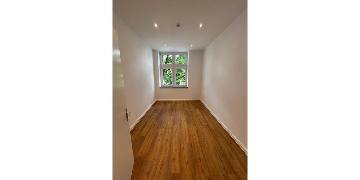 Etagenwohnung Wuppertal Barmen - 2 Zimmer, 65 m&sup2;, 715&euro; | Angebot:25884288