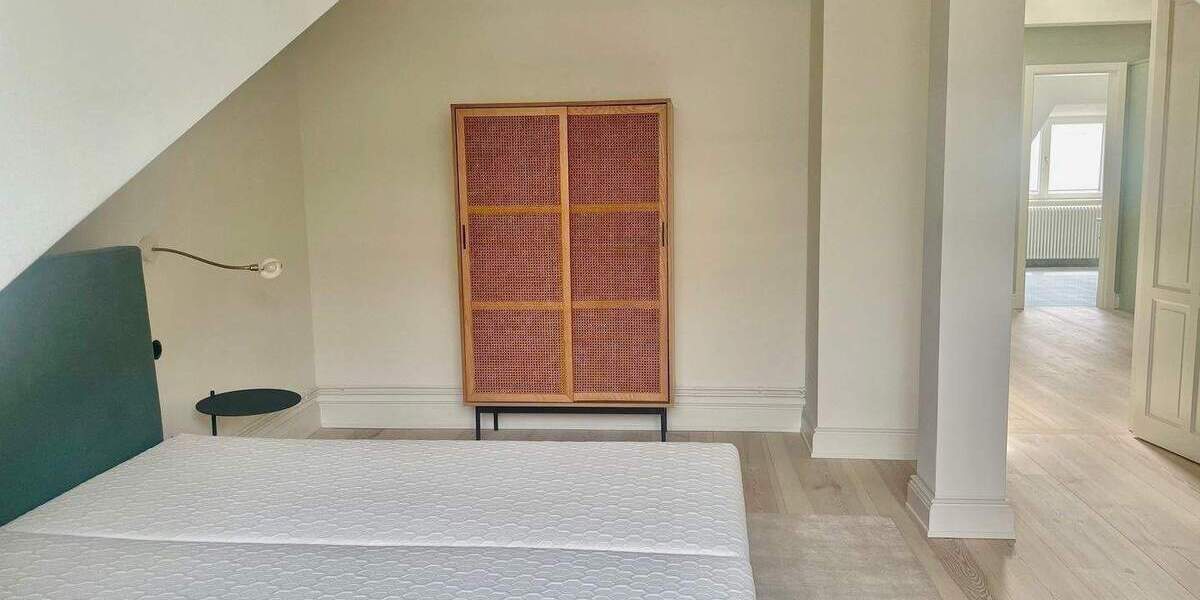 Etagenwohnung Hamburg Rotherbaum - 3 Zimmer, 110 m&sup2;, 3.700&euro; | Angebot:26026968