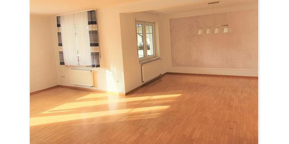 Maisonettenwohnung Lohne (Oldenburg) - 5 Zimmer, 169 m&sup2;, 1.500&euro; | Angebot:25924030