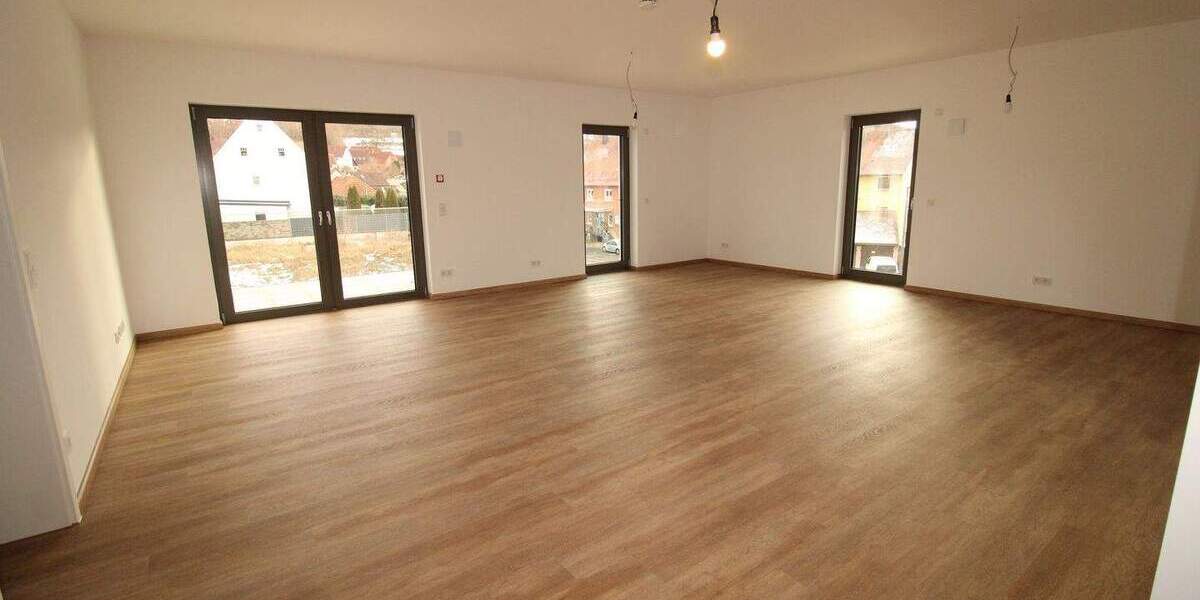 Etagenwohnung Spalt - 2 Zimmer, 102 m&sup2;, 1.075&euro; | Angebot:26723706