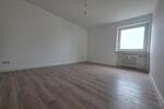 Moderne 3-Zimmer-Wohnung mit fantastischen Ausblick– Frisch Renoviert & Sofort Einzugsbereit zimmer