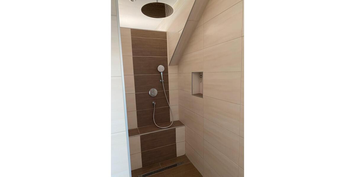 Dachgeschoßwohnung Freudenberg - 3 Zimmer, 120 m&sup2;, 960&euro; | Angebot:26608647