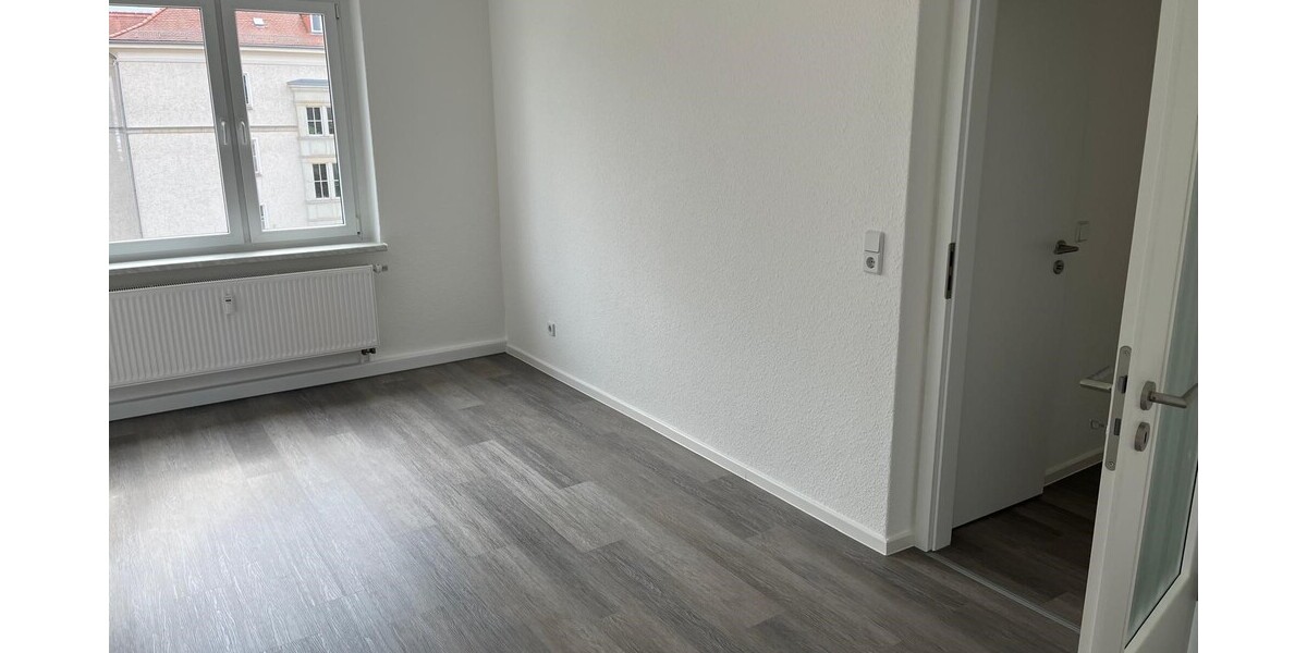 2-Zimmer-Wohnung in Johannstadt im 4. OG - Etagenwohnung Dresden Pirnaische Vorstadt | Angebot:26120097