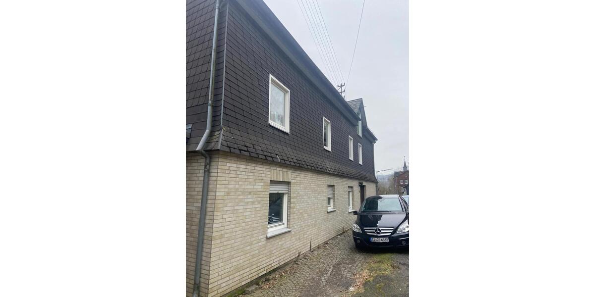 Erdgeschoßwohnung Siegen Eiserfeld - 4 Zimmer, 93 m&sup2;, 800&euro; | Angebot:24781965