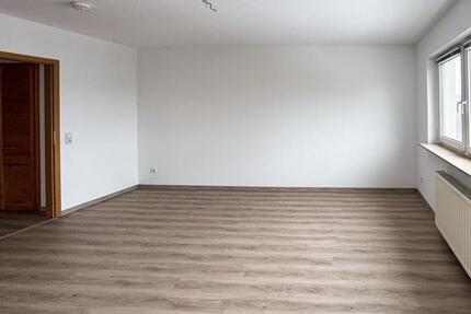 Wohnung Oelsnitz (Erzgebirge) - 2 Zimmer, 60 m&sup2;, 450&euro; | Angebot:24812636