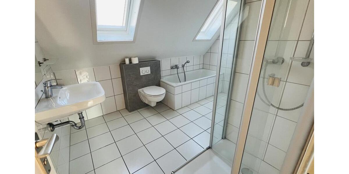 Etagenwohnung Horn-Bad Meinberg Bad Meinberg - 3 Zimmer, 93 m&sup2;, 665&euro; | Angebot:25853495