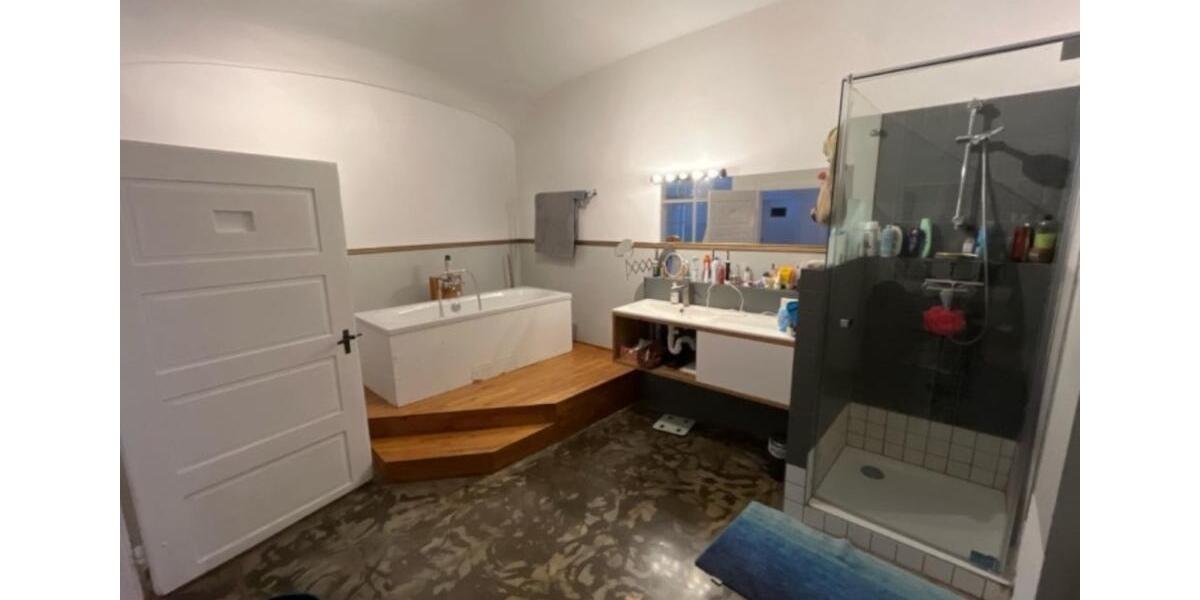 Wohnen auf Zeit Aachen Aachen-Mitte - 22 Zimmer, 140 m&sup2;, 530&euro; | Angebot:26268341