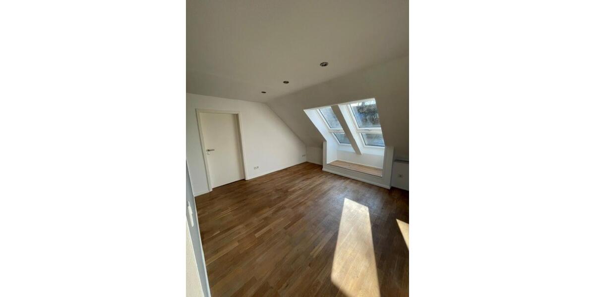 Dachgeschoßwohnung Iserlohn - 2 Zimmer, 53 m&sup2;, 470&euro; | Angebot:25148807