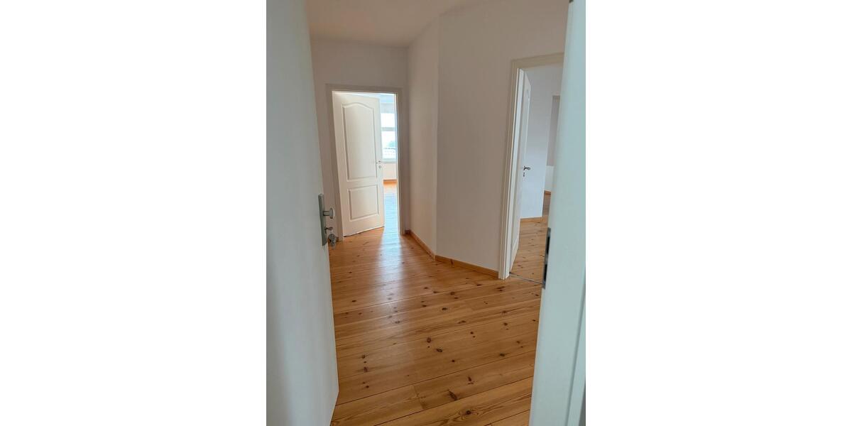 Dachgeschoßwohnung Ballenstedt - 1 Zimmer, 92 m&sup2;, 506&euro; | Angebot:24704248