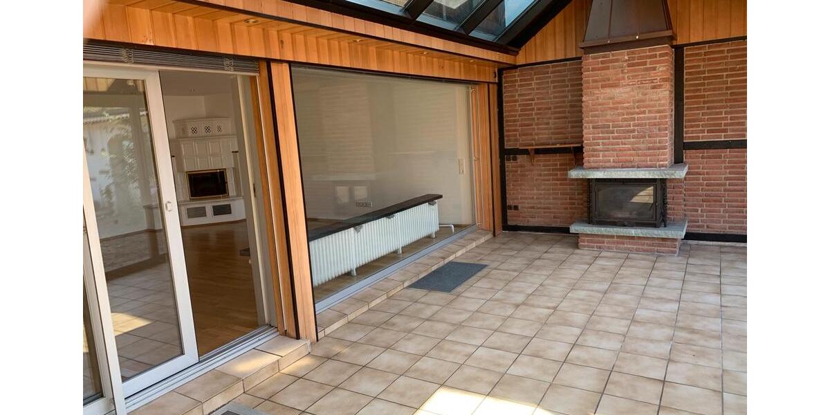 Einfamilienhaus (195 m²) mit Keller, Balkon & Wintergarten 5 zimmer