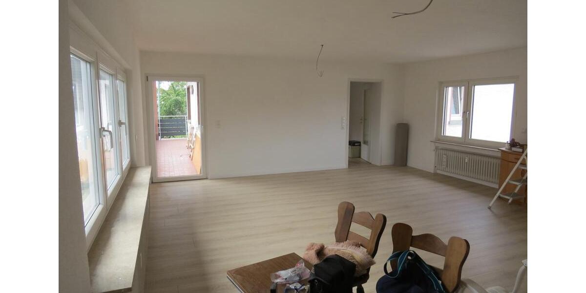 Etagenwohnung Hasselroth - 3 Zimmer, 95 m&sup2;, 890&euro; | Angebot:26577776