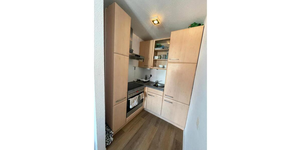 Etagenwohnung Stuttgart Luginsland - 1 Zimmer, 40 m&sup2;, 899&euro; | Angebot:26585726