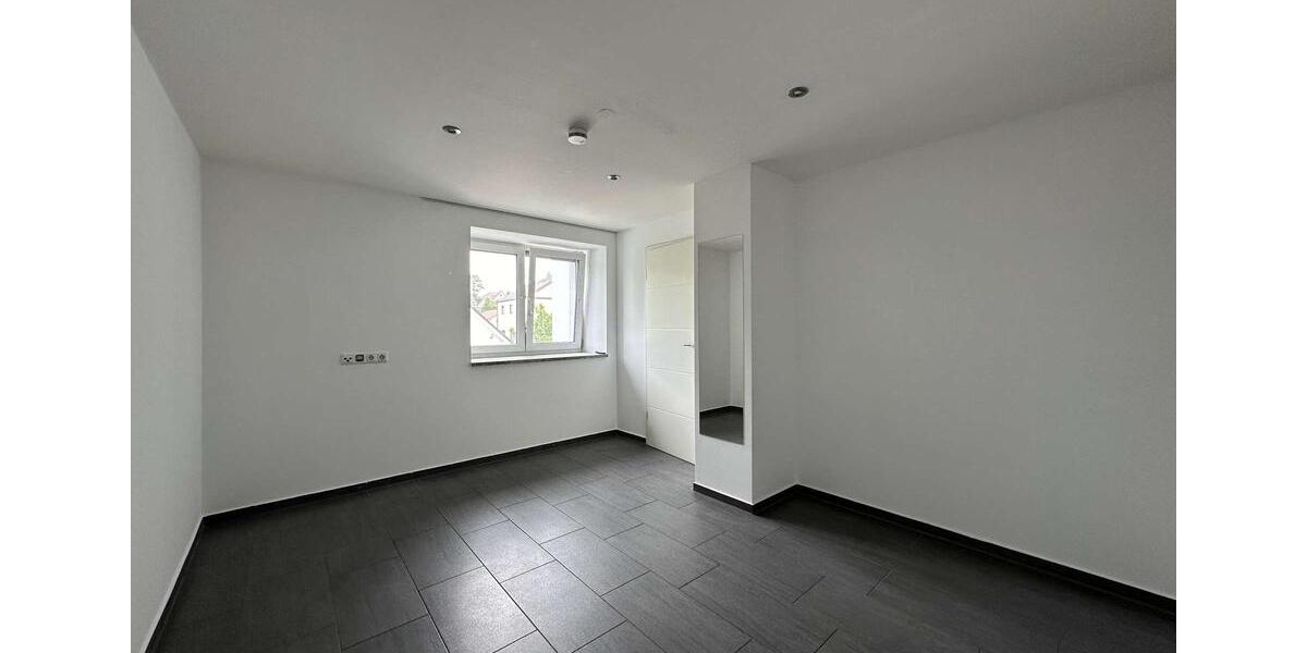 Etagenwohnung Friedberg - 3 Zimmer, 118 m&sup2;, 1.700&euro; | Angebot:26632572