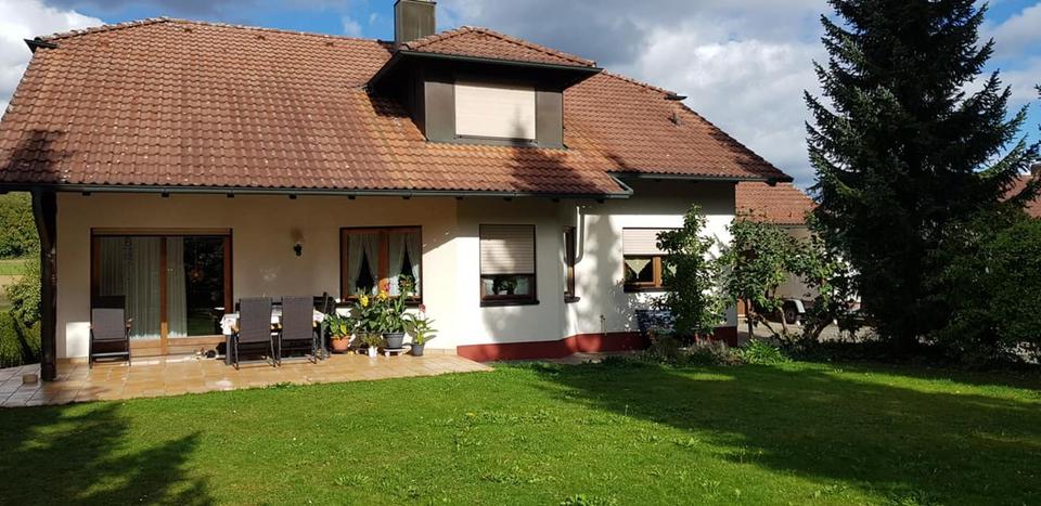 Dachgeschoßwohnung Parsberg - 4 Zimmer, 65 m&sup2;, 650&euro; | Angebot:23817052