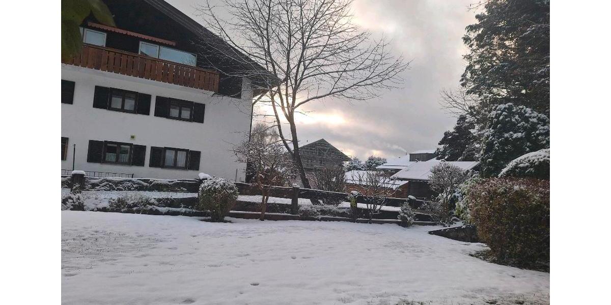 Etagenwohnung Bad Wiessee - 3 Zimmer, 75 m&sup2;, 1.400&euro; | Angebot:25759692