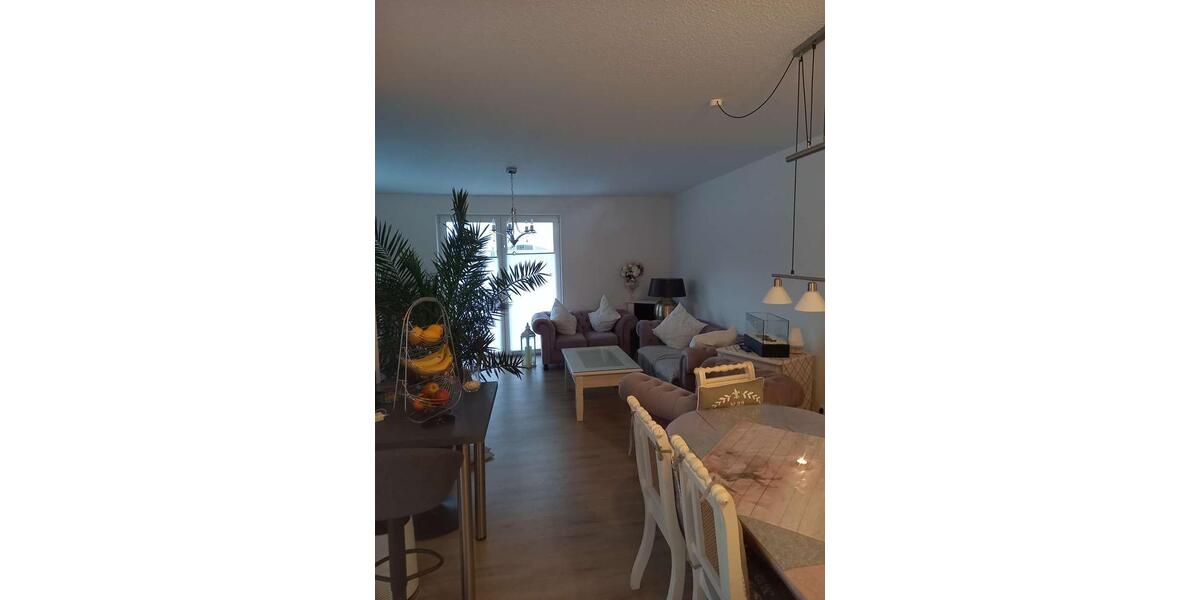 Etagenwohnung Oldenburg Drielaker-Moor - 4 Zimmer, 126 m&sup2;, 1.350&euro; | Angebot:23898286