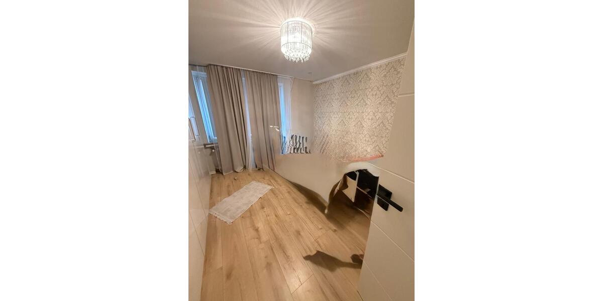 Erdgeschoßwohnung Bremerhaven Geestemünde - 5 Zimmer, 135 m&sup2;, 1.590&euro; | Angebot:24719896