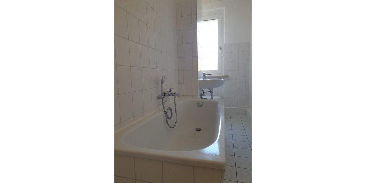 Etagenwohnung Braunsbedra - 2 Zimmer, 45 m&sup2;, 274&euro; | Angebot:25675828