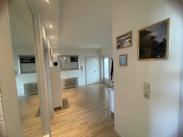 Etagenwohnung Mönchengladbach / Gladbach Stadtmitte - 3 Zimmer, 99 m&sup2;, 890&euro; | Angebot:26740275