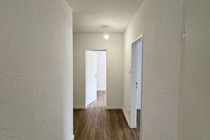Wohnung NEU-ISENBURG ISENBURG - 4 Zimmer, 95 m&sup2;, 1.185&euro; | Angebot:27042920