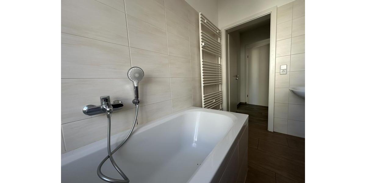 Erdgeschoßwohnung Plauen Bahnhofsvorstadt - 3 Zimmer, 67 m&sup2;, 354&euro; | Angebot:26550242