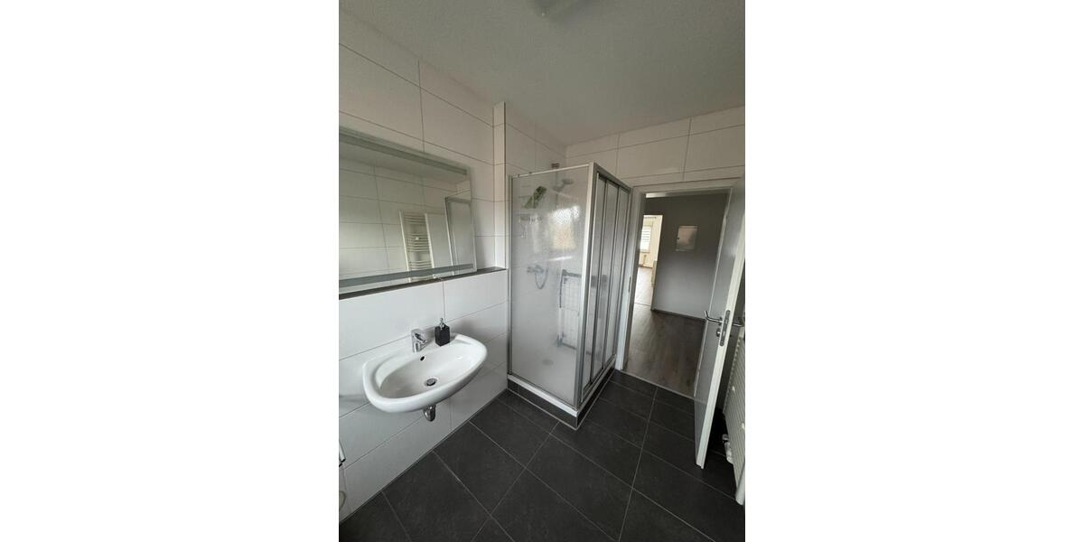 3 WG-Zimmer | Koblenz-Lützel | ab 01.01.2026 | 450460580 € warm 3 zimmer