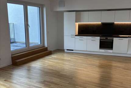 Wohnung Frankfurt am Main Bockenheim - 3 Zimmer, 95 m&sup2;, 2.030&euro; | Angebot:25515330