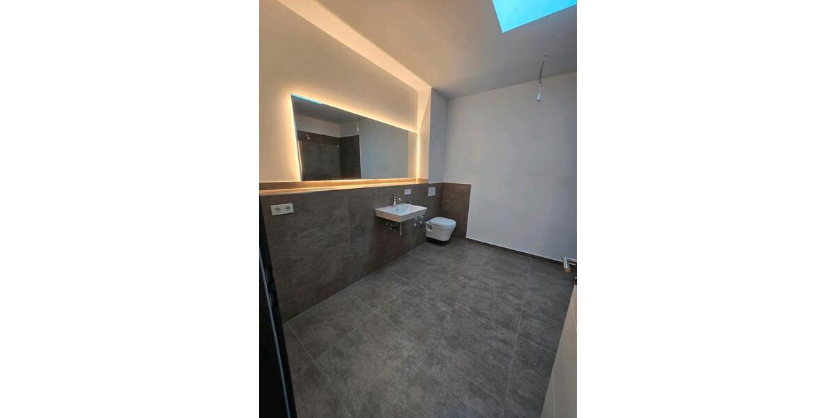 Wunderschöne Penthouse Wohnung zu vermieten 2 zimmer